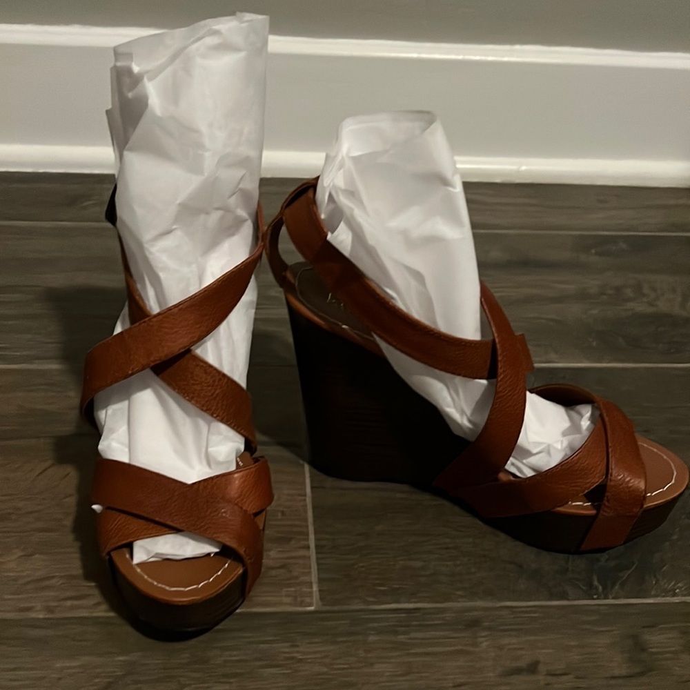 Lauren Ralph Lauren wedges